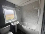 Aldfrid Place - Bathroom
