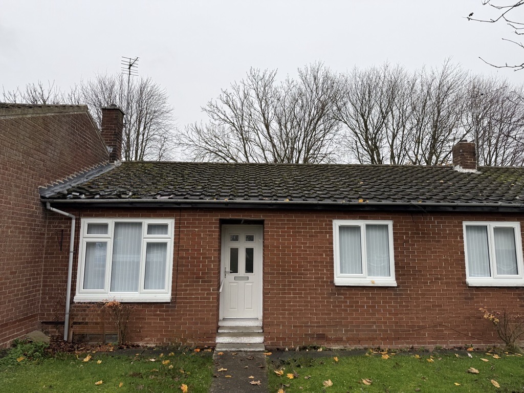 Salters Drive, Fishburn Village