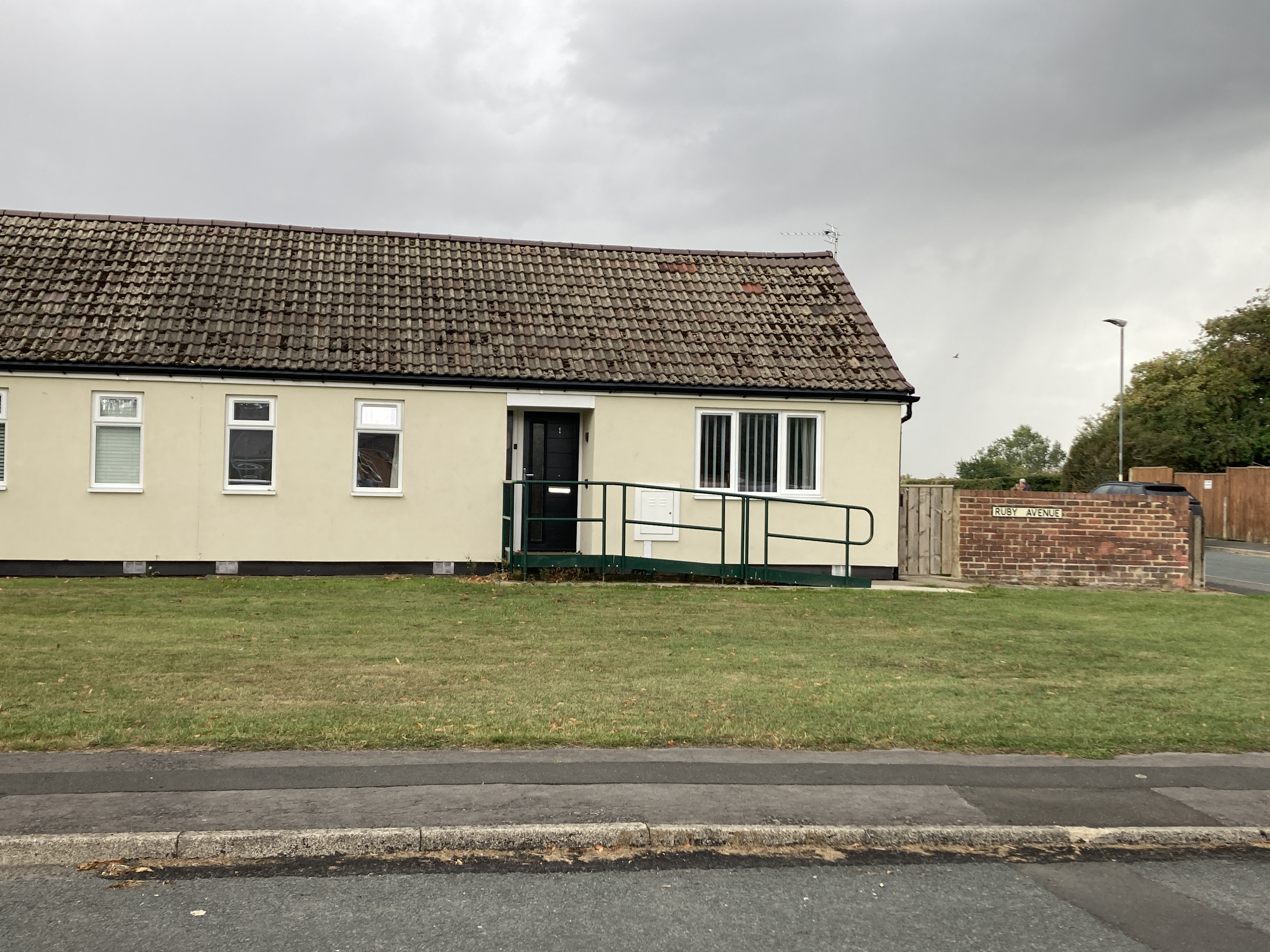 1 Ash Grove, Chilton